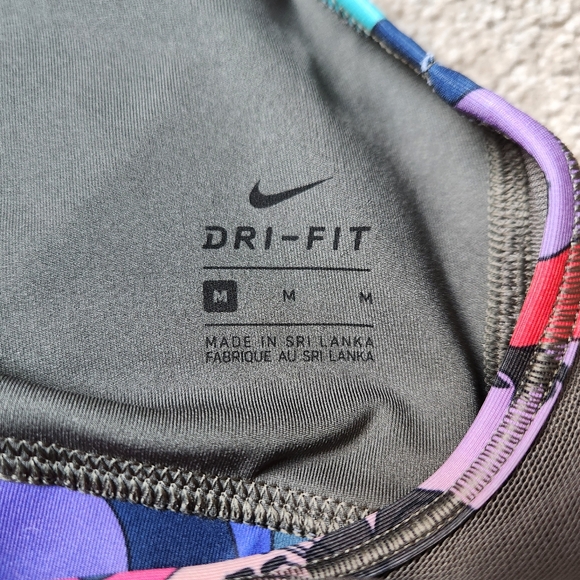 Nike Dri-fit sports bra- never worn - Picture 5 of 6